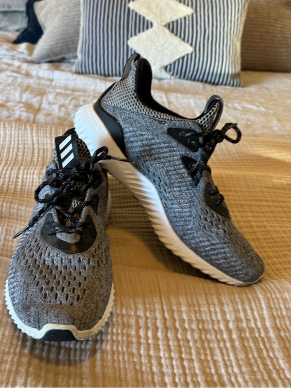 adidas Women’s Grey and Black Knit Sneakers